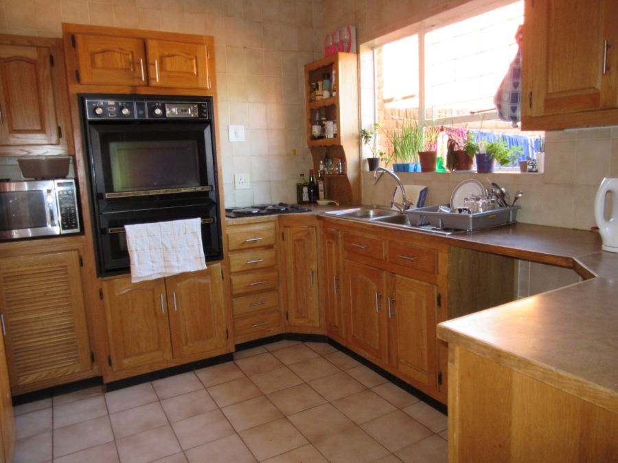 2 Bedroom Property for Sale in Langenhovenpark Free State